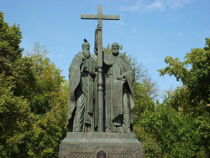 кирилл и мефодий